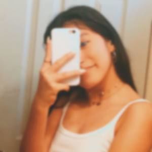 Meet your Posher, Desiree